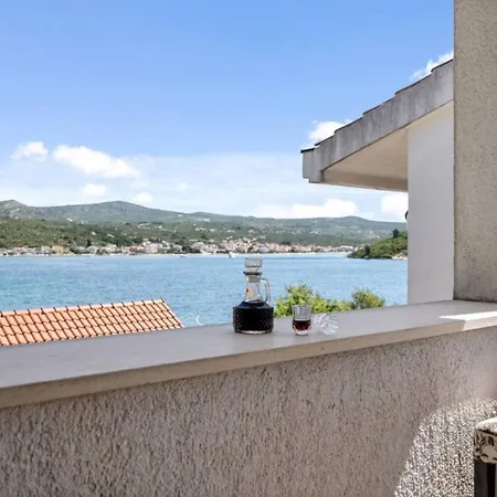 Captains House 2 Villa Rogoznica (Sibenik-Knin)